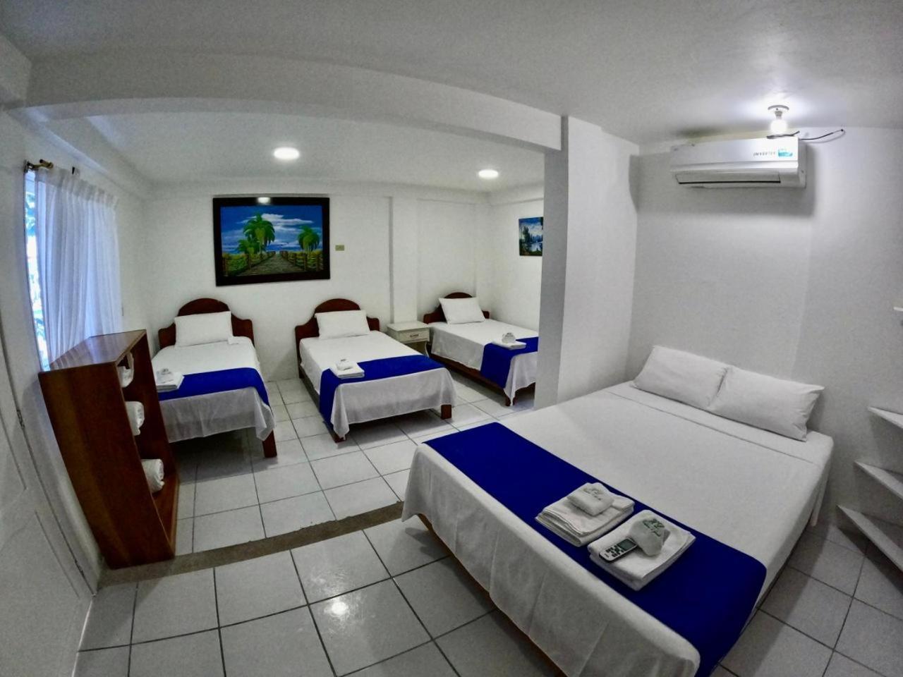 פורטו וילאמיל Galapagos Isabela Hotel Loja מראה חיצוני תמונה