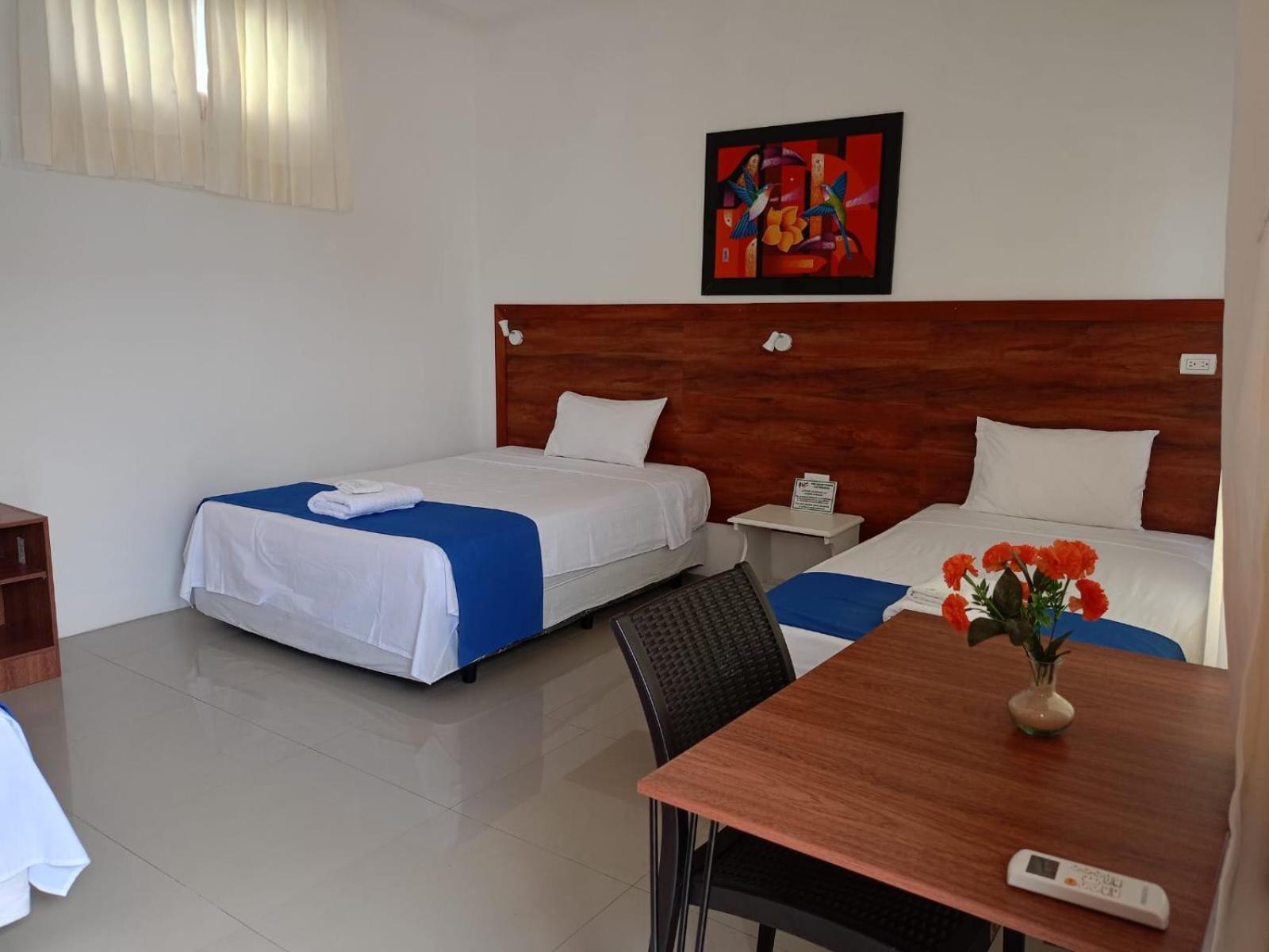 פורטו וילאמיל Galapagos Isabela Hotel Loja מראה חיצוני תמונה
