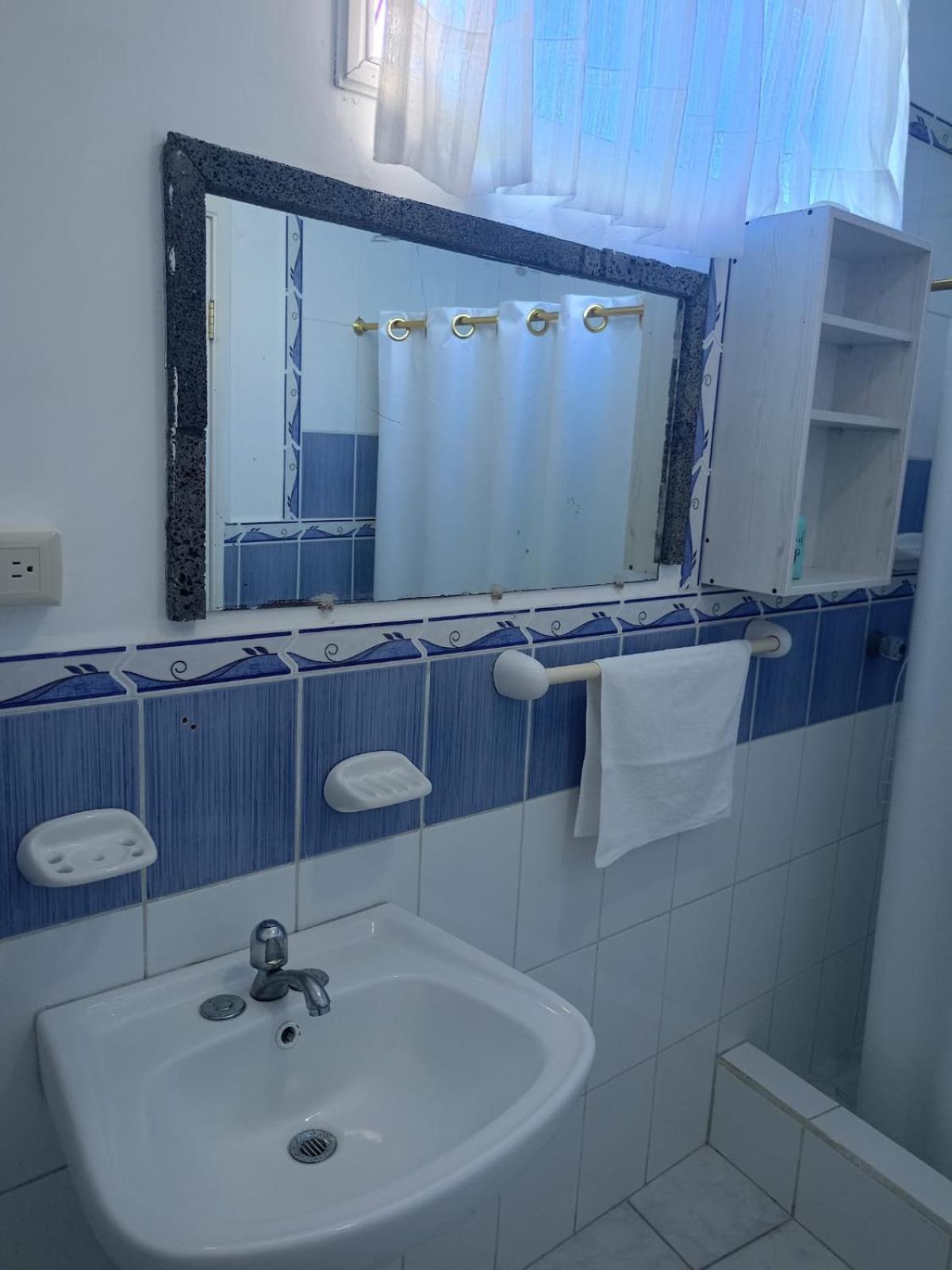 פורטו וילאמיל Galapagos Isabela Hotel Loja מראה חיצוני תמונה