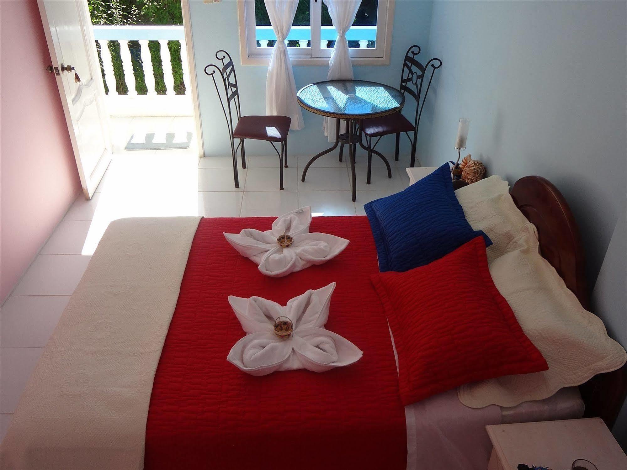 פורטו וילאמיל Galapagos Isabela Hotel Loja מראה חיצוני תמונה